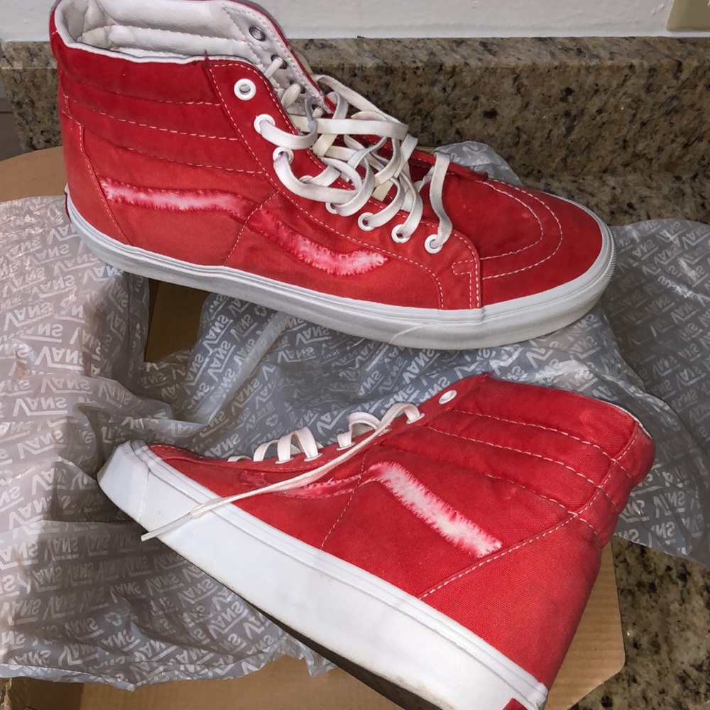 Vans - Picture 2 of 6